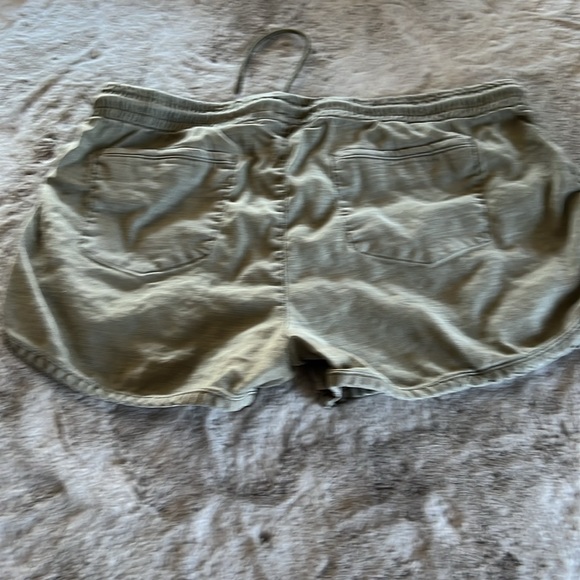 Level 99 Elastic Waist Shorts - Picture 2 of 4